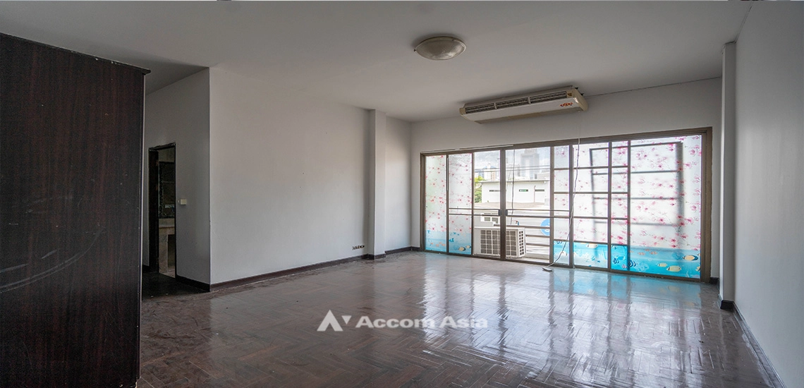 4  4 br Townhouse For Rent in Sukhumvit ,Bangkok BTS Phrom Phong 2516391