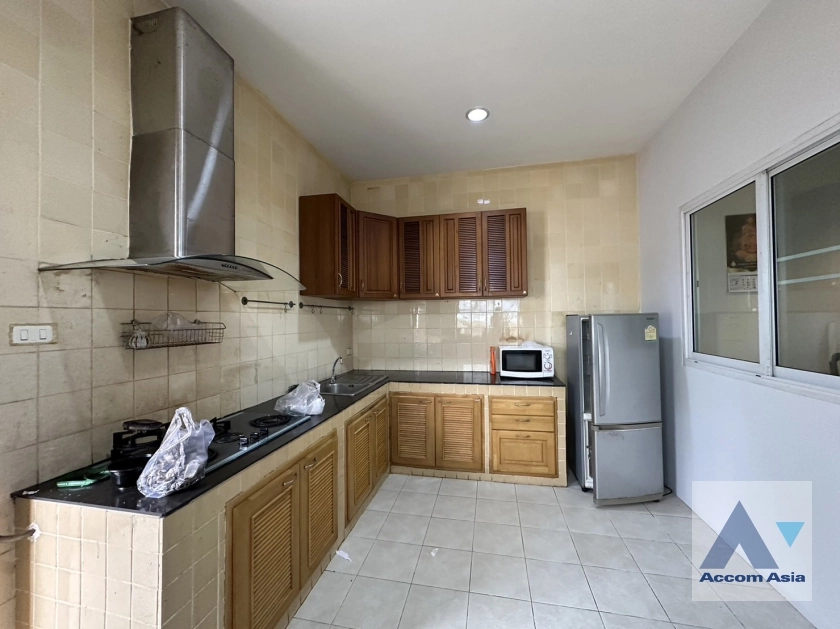 5  4 br Townhouse For Rent in Sathorn ,Bangkok BTS Chong Nonsi - MRT Khlong Toei - BTS Saint Louis 1716404