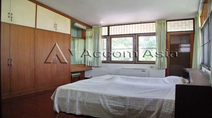 6  4 br House For Rent in Sukhumvit ,Bangkok BTS Ekkamai 1716405