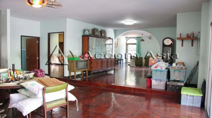  1  3 br House For Rent in Sukhumvit ,Bangkok BTS Ekkamai 1716407