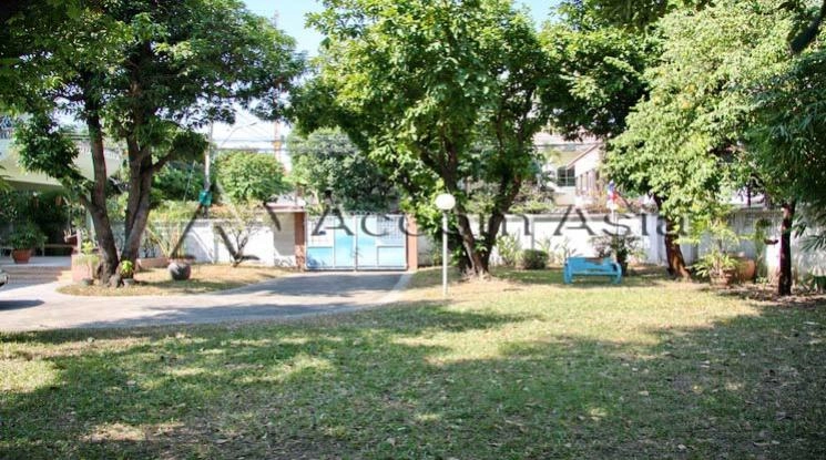 9  3 br House For Rent in Sukhumvit ,Bangkok BTS Ekkamai 1716407