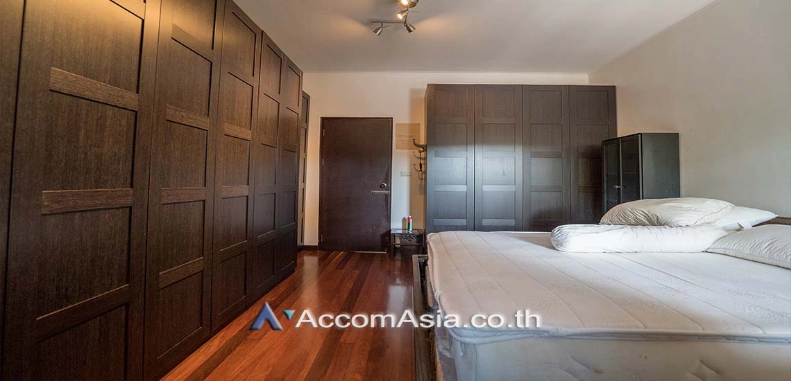 13  5 br House For Rent in Sukhumvit ,Bangkok BTS Ekkamai 90247