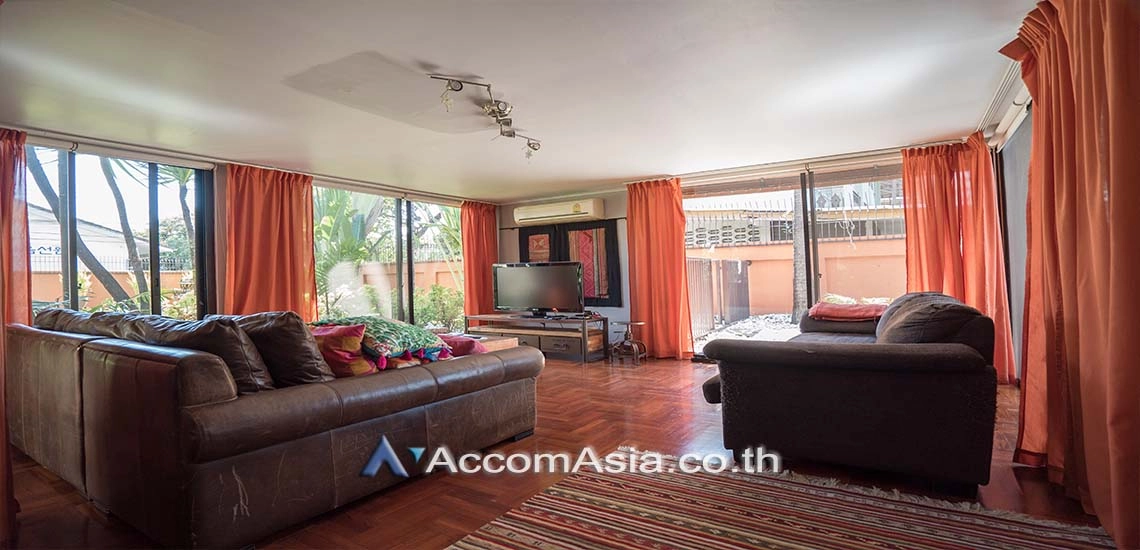 9  5 br House For Rent in Sukhumvit ,Bangkok BTS Ekkamai 90247