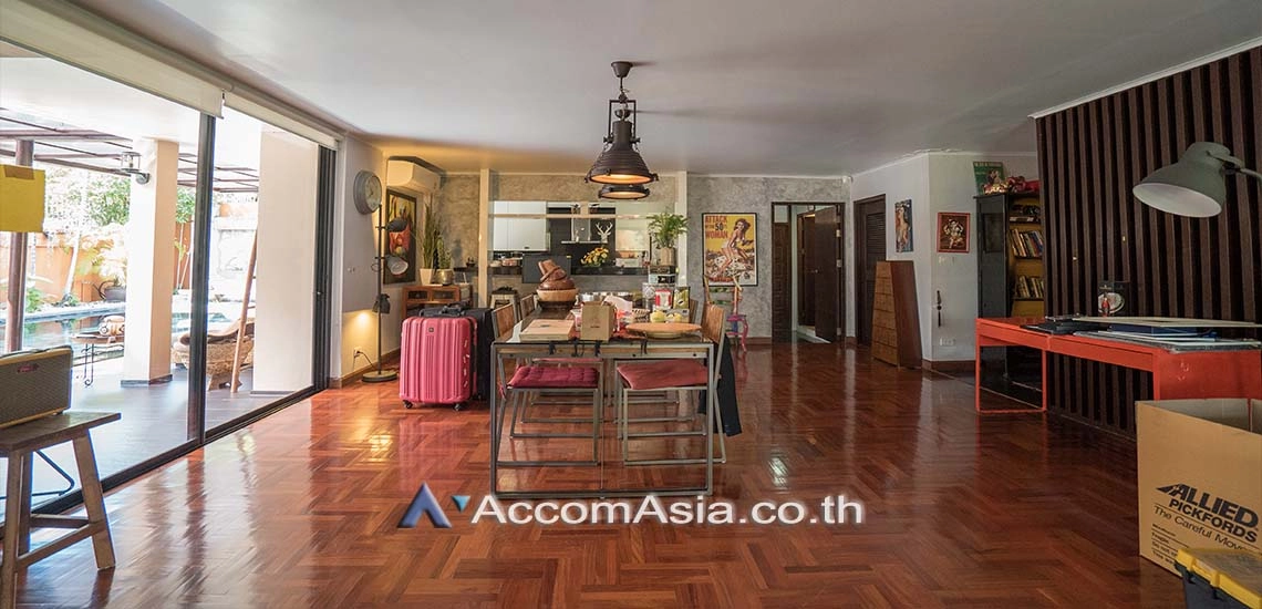 7  5 br House For Rent in Sukhumvit ,Bangkok BTS Ekkamai 90247