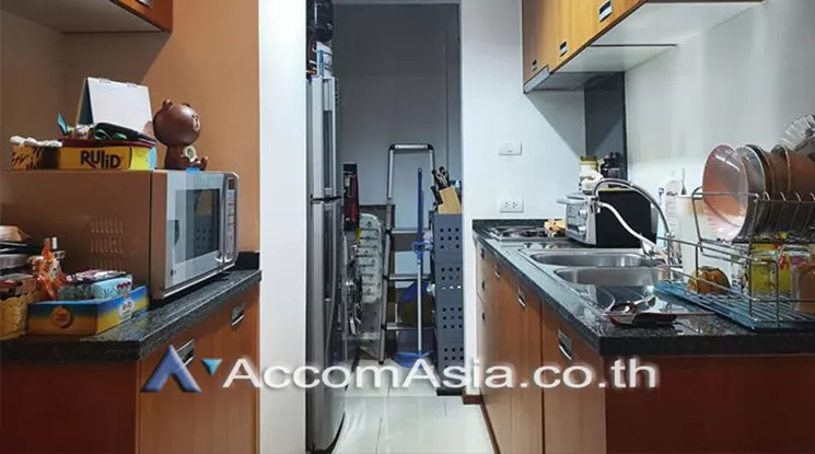 unit 2 Bedrooms  Condominium For Sale in Charoen Nakhon, Bangkok  near BTS Krung Thon Buri (1416423)