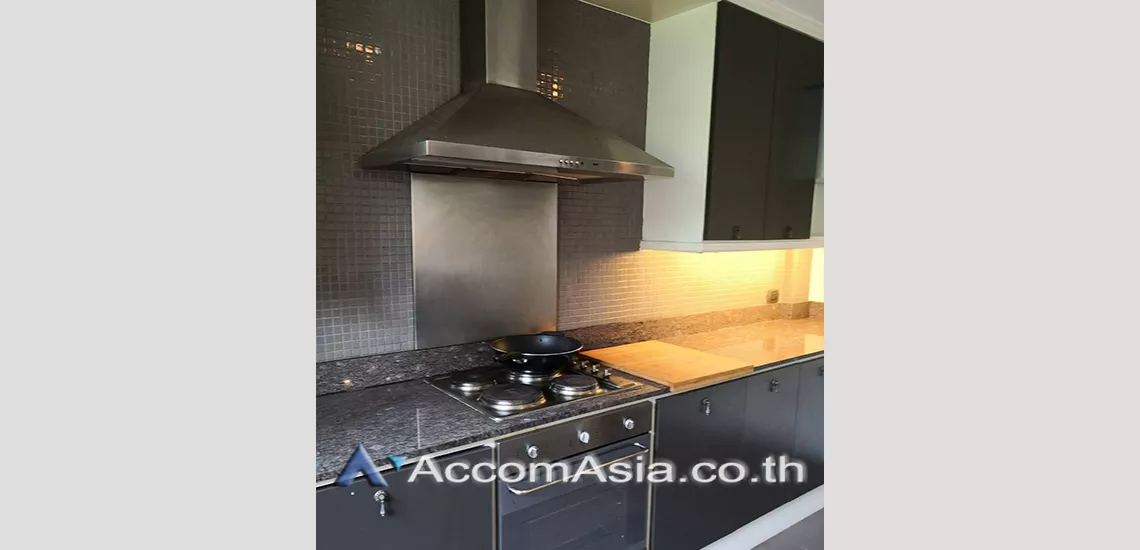 unit 2 Bedrooms  Apartment For Rent in Ploenchit, Bangkok  near BTS Ploenchit (1416427)