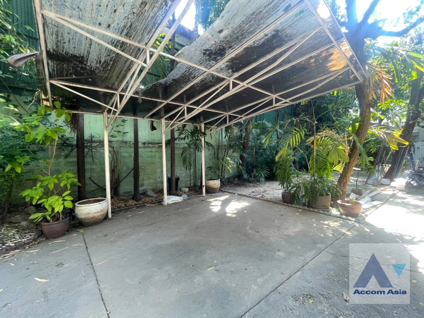 24  3 br House for rent and sale in Sukhumvit ,Bangkok BTS Thong Lo 90248