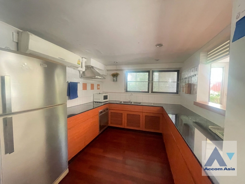 unitHome Office |  3 Bedrooms  House For Rent & Sale in Sukhumvit, Bangkok  near BTS Thong Lo (90248)