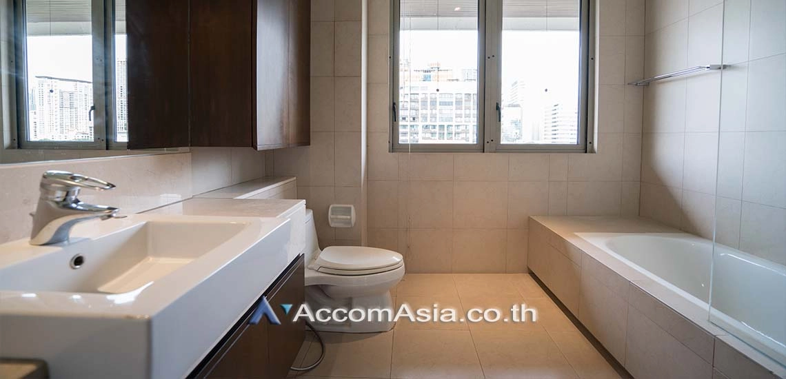 8  2 br Apartment For Rent in Ploenchit ,Bangkok BTS Ploenchit - MRT Lumphini at Modern Retro - 2 Units / floor 10143