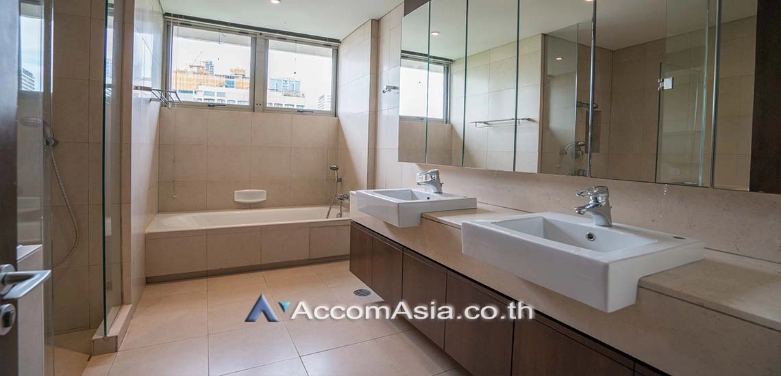 9  2 br Apartment For Rent in Ploenchit ,Bangkok BTS Ploenchit - MRT Lumphini at Modern Retro - 2 Units / floor 10143