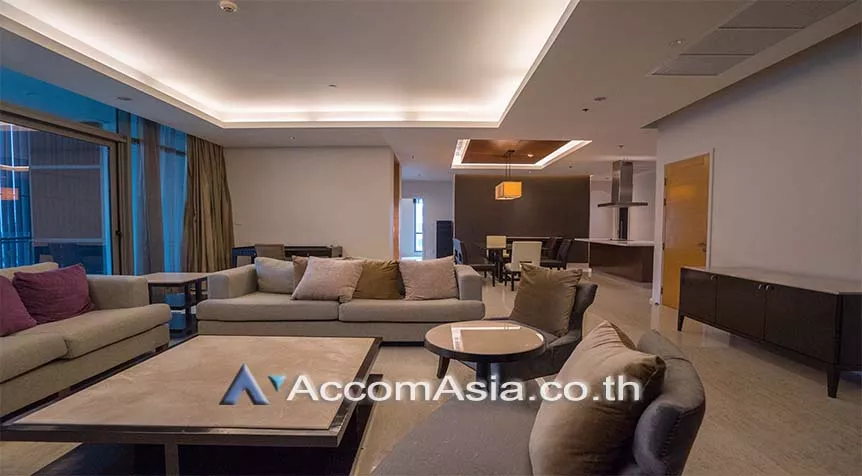 Big Balcony |  Exclusive Residence Apartment  3 Bedroom for Rent BTS Thong Lo in Sukhumvit Bangkok