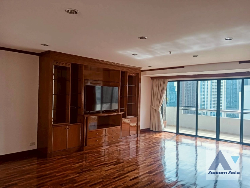 Pet friendly |  Private Environment Space Apartment  3 Bedroom for Sale & Rent MRT Sukhumvit in Sukhumvit Bangkok