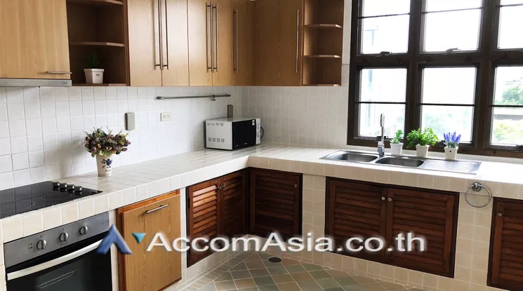 5  2 br Apartment For Rent in Sathorn ,Bangkok BRT Thanon Chan at Spacious Residence Situated on Chan Road 10145
