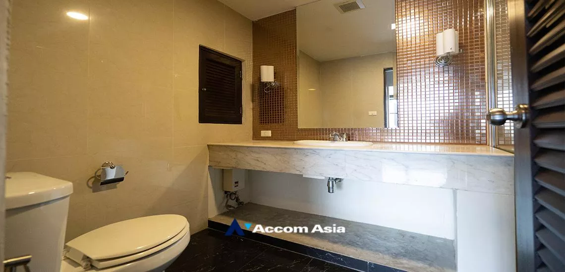 10  2 br Condominium For Rent in Sukhumvit ,Bangkok BTS Nana at Lake Green 1516493