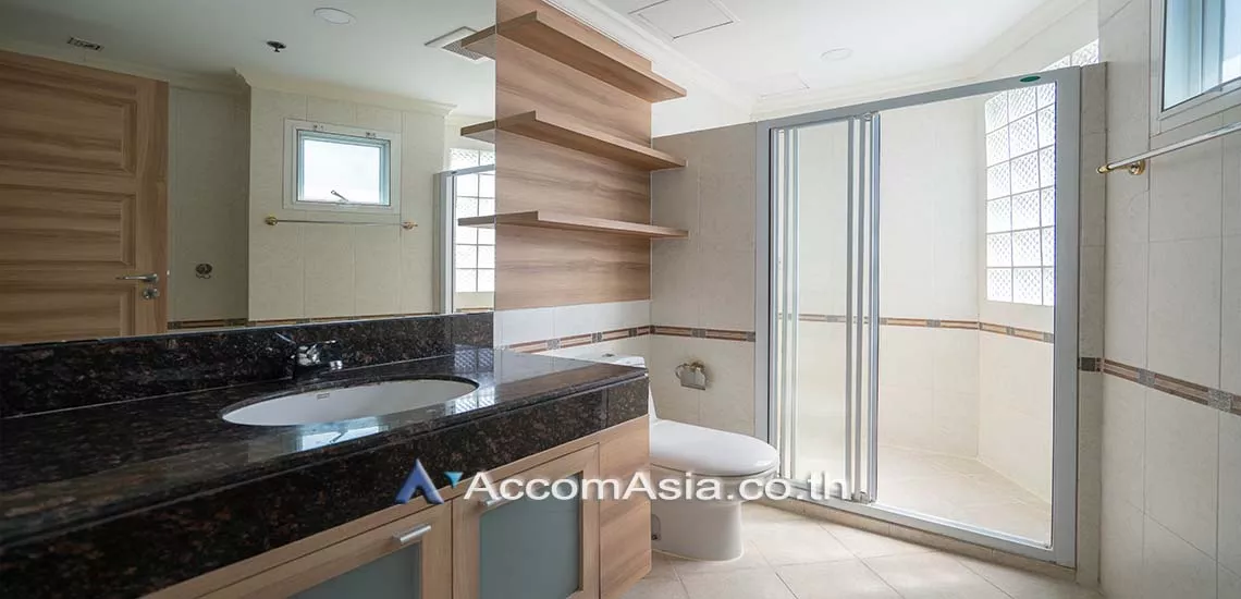 9  3 br Apartment For Rent in Sukhumvit ,Bangkok BTS Nana at Fully Furnished Apartment, Only 2 mins walk to BTS 1416522