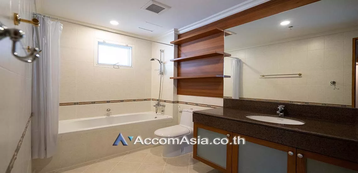 11  3 br Apartment For Rent in Sukhumvit ,Bangkok BTS Nana at Fully Furnished Apartment, Only 2 mins walk to BTS 1416522