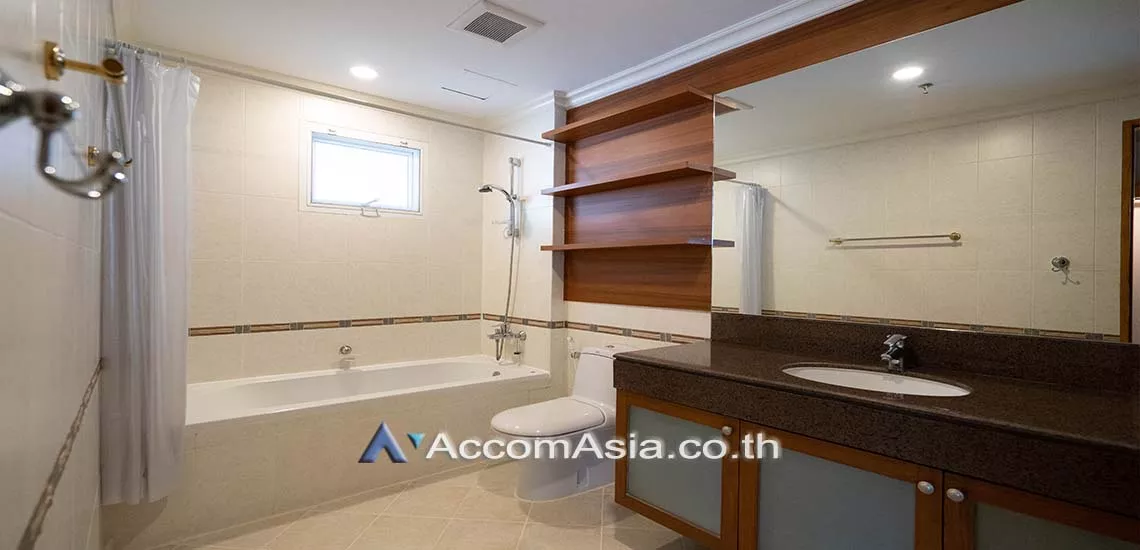 11  3 br Apartment For Rent in Sukhumvit ,Bangkok BTS Nana at Fully Furnished Suites 1416522