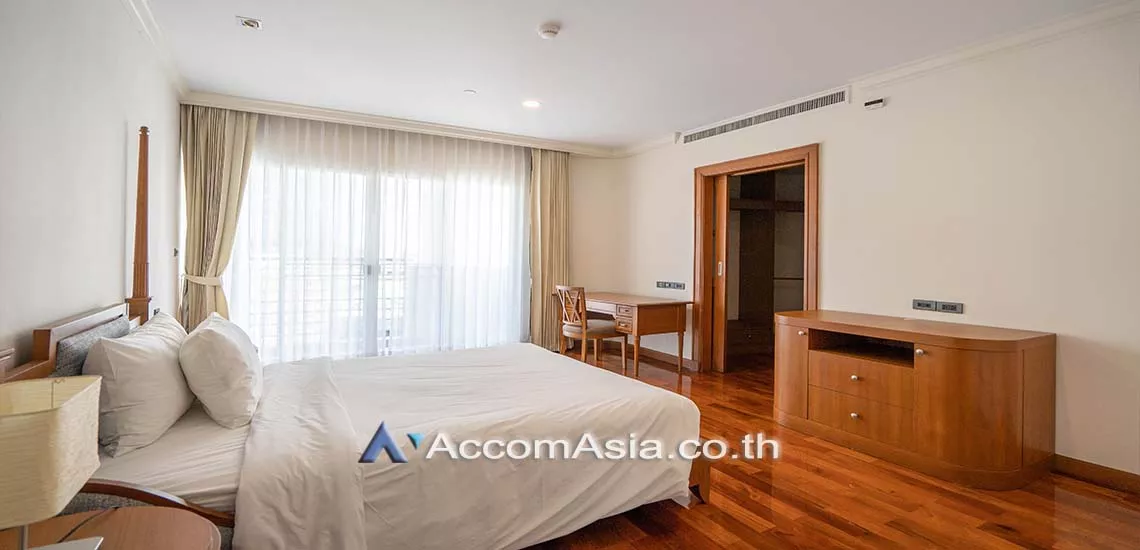 7  3 br Apartment For Rent in Sukhumvit ,Bangkok BTS Nana at Fully Furnished Suites 1416522