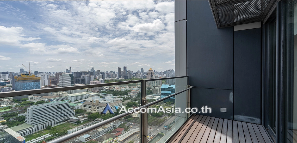  3 Bedrooms  Condominium For Rent in Sathorn, Bangkok  near BTS Chong Nonsi - MRT Lumphini (1516523)