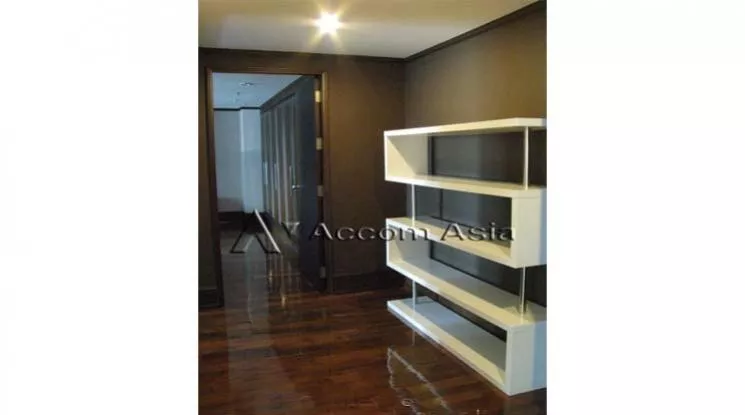 unit 2 Bedrooms  Apartment For Rent in Sukhumvit, Bangkok  near BTS Asok (1416532)
