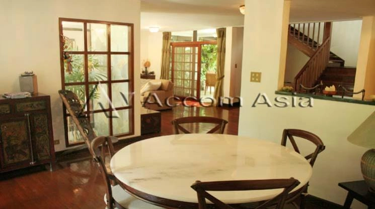 5  3 br House for rent and sale in Sukhumvit ,Bangkok BTS Ekkamai 90250