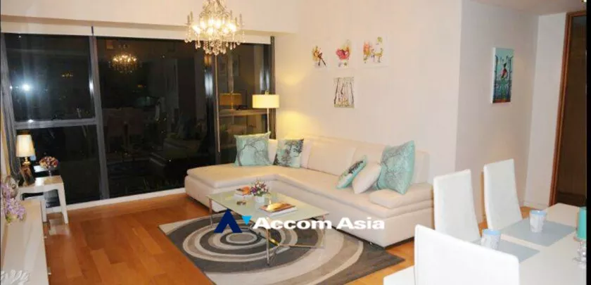  2 Bedrooms  Condominium For Rent & Sale in Sathorn, Bangkok  near BTS Chong Nonsi - MRT Lumphini (1516584)