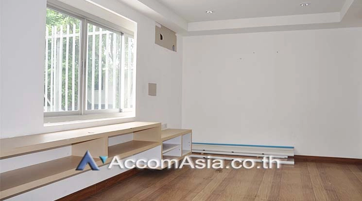 5  14 br House For Rent in Ploenchit ,Bangkok BTS Ploenchit 2516616
