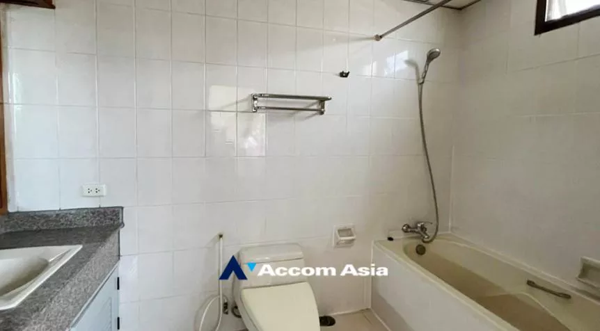 8  3 br Apartment For Rent in Sukhumvit ,Bangkok BTS Asok - MRT Sukhumvit at Suite For Family 1416622