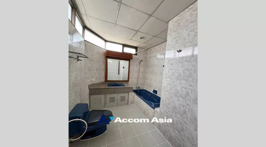 9  3 br Apartment For Rent in Sukhumvit ,Bangkok BTS Asok - MRT Sukhumvit at Suite For Family 1416622