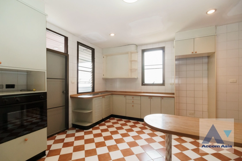 7  3 br Apartment For Rent in Sukhumvit ,Bangkok BTS Asok - MRT Sukhumvit at Suite For Family 1416622