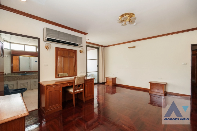 9  3 br Apartment For Rent in Sukhumvit ,Bangkok BTS Asok - MRT Sukhumvit at Suite For Family 1416622