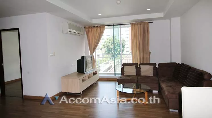 unit 3 Bedrooms  Apartment For Rent in Sukhumvit, Bangkok  near BTS Phrom Phong (1416652)