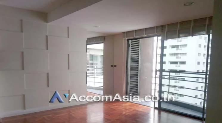  Baan Somthavil Ratchadamri Condominium  2 Bedroom for Rent BTS Ratchadamri in Ploenchit Bangkok