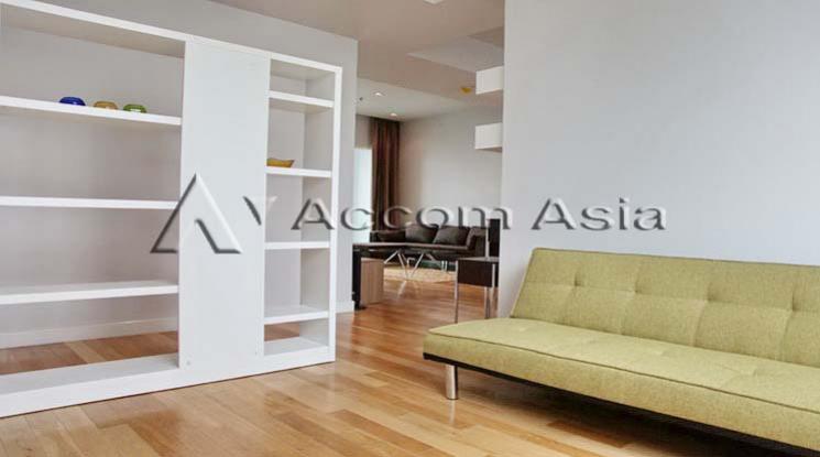 unit 2 Bedrooms  Condominium For Rent in Sukhumvit, Bangkok  near BTS Asok - MRT Sukhumvit (1516698)
