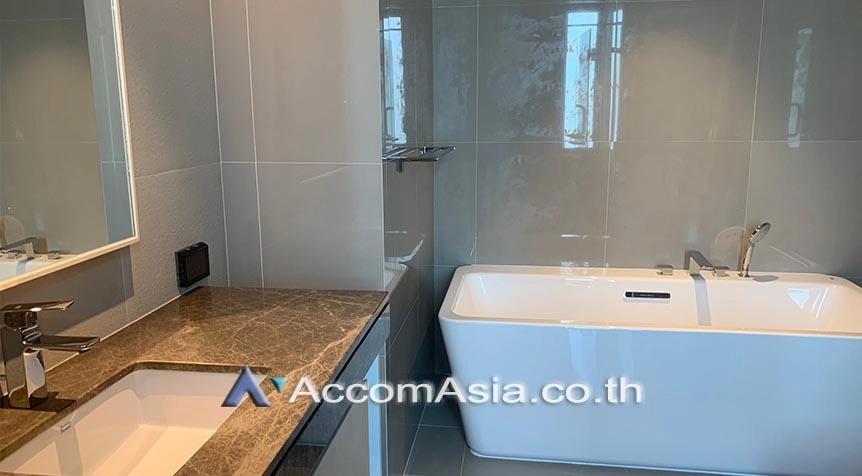 18  4 br Apartment For Rent in Sukhumvit ,Bangkok BTS Phrom Phong at High-Rise Serviced Apartment Near The Em District 20684