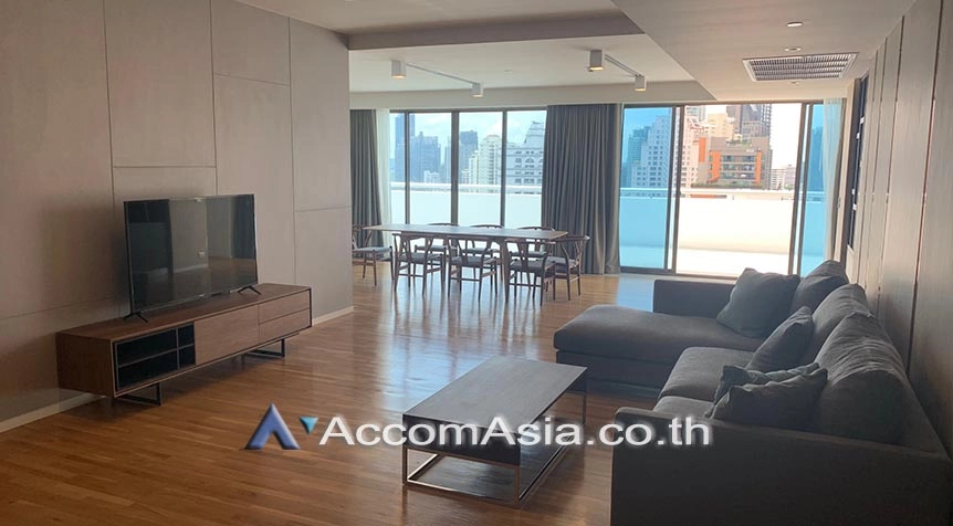Pet friendly |  Cosy and perfect for family Apartment  4 Bedroom for Rent BTS Phrom Phong in Sukhumvit Bangkok
