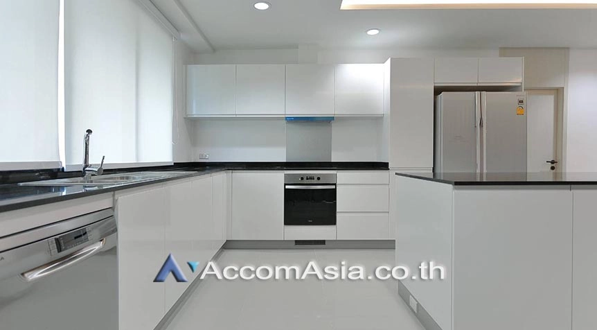 13  4 br Apartment For Rent in Sukhumvit ,Bangkok BTS Phrom Phong at Cosy and perfect for family 20684