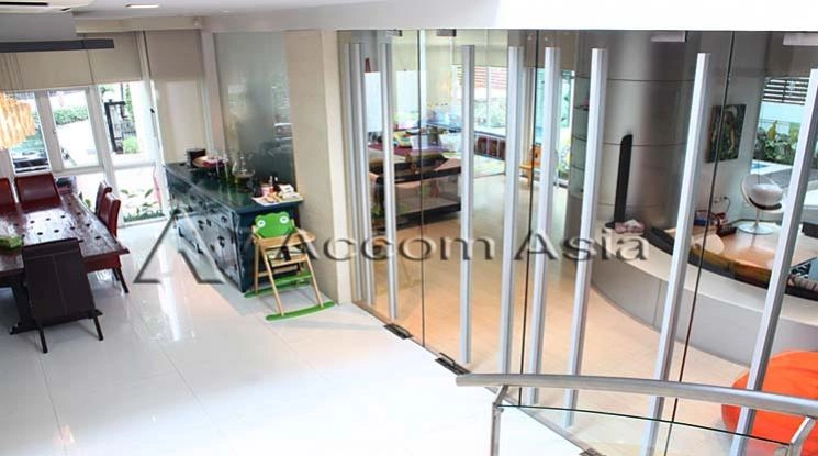 unit 3 Bedrooms  House For Rent in Sukhumvit, Bangkok  near BTS Thong Lo (1816748)