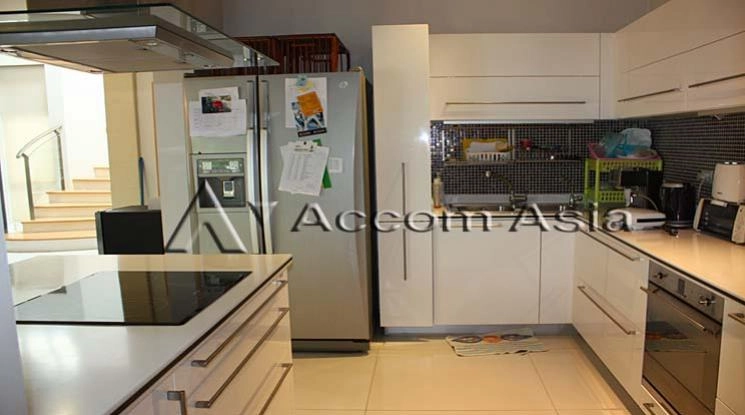 6  3 br House For Rent in Sukhumvit ,Bangkok BTS Thong Lo at Thonglor House Compound 1816748