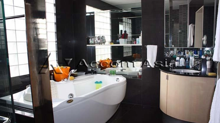 8  3 br House For Rent in Sukhumvit ,Bangkok BTS Thong Lo at Thonglor House Compound 1816748