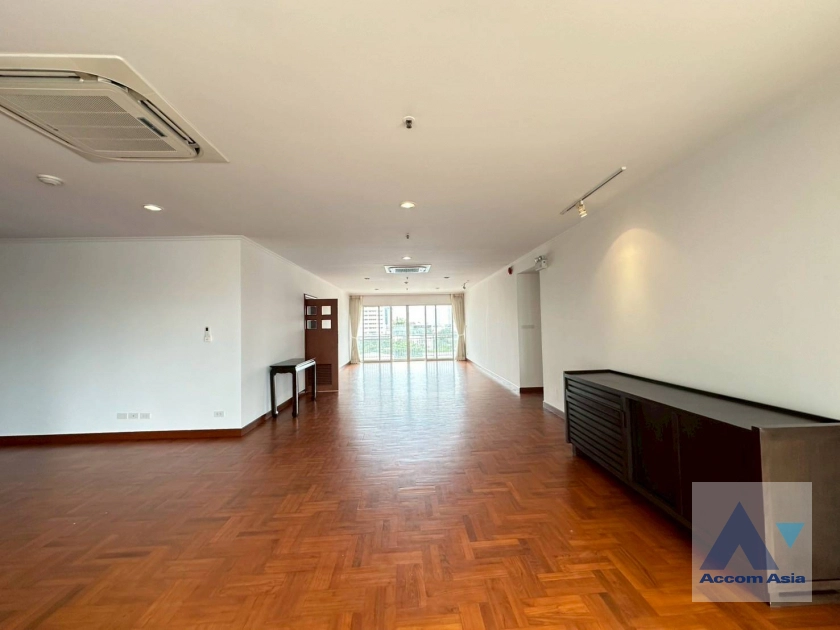 unitPet friendly | Spacious Apartment in a Family-Friendly Sathorn Compound at Perfect life in Bangkok (1516765)