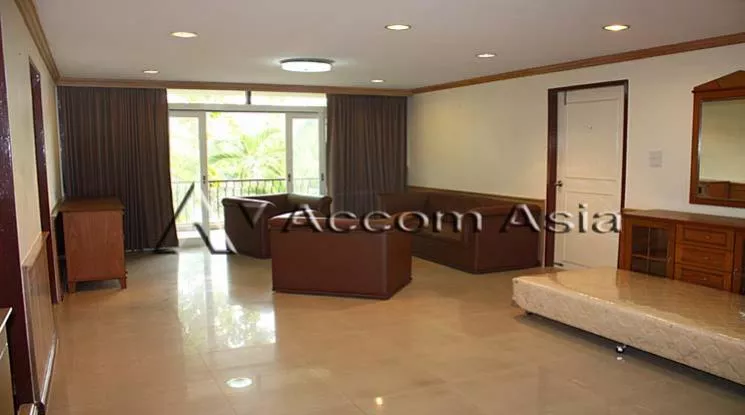  Low rise residence Apartment  3 Bedroom for Rent BTS Chong Nonsi in Sathorn Bangkok
