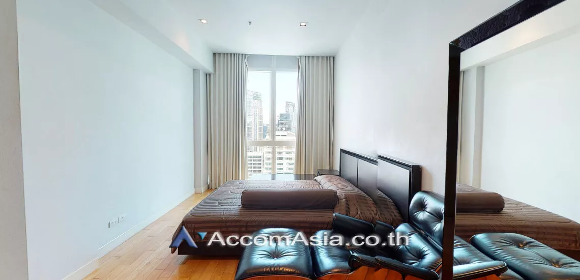  2 Bedrooms  Condominium For Rent & Sale in Sukhumvit, Bangkok  near BTS Asok - MRT Sukhumvit (1516780)