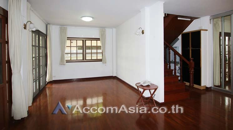  1  3 br House For Rent in Sukhumvit ,Bangkok BTS Phrom Phong 1716799