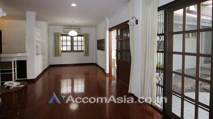  1  3 br House For Rent in Sukhumvit ,Bangkok BTS Phrom Phong 1716799