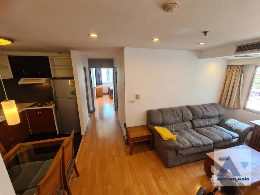 unit 2 Bedrooms  Condominium For Rent in Ploenchit, Bangkok  near BTS Ploenchit (1516840)