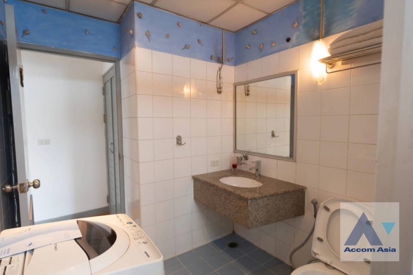 12  2 br Condominium For Rent in Ploenchit ,Bangkok BTS Ploenchit at Witthayu Complex 1516840