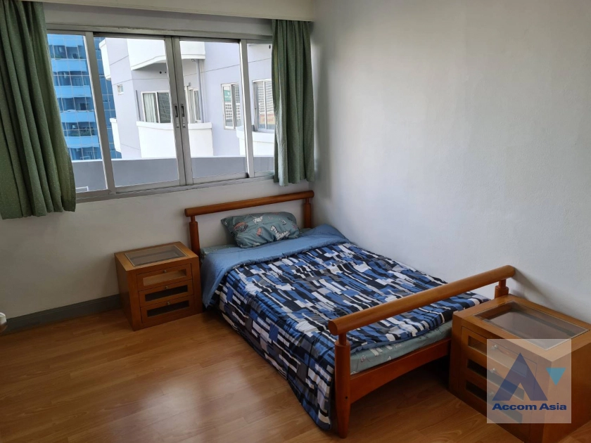 9  2 br Condominium For Rent in Ploenchit ,Bangkok BTS Ploenchit at Witthayu Complex 1516840