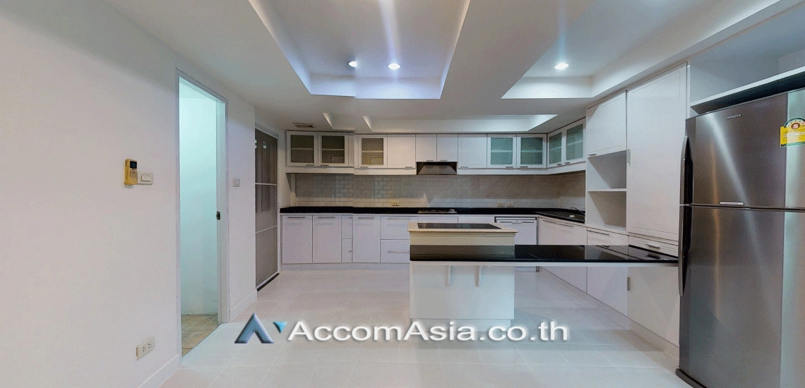  1  4 br House For Rent in Sukhumvit ,Bangkok BTS Ekkamai at Private Compound 1916878