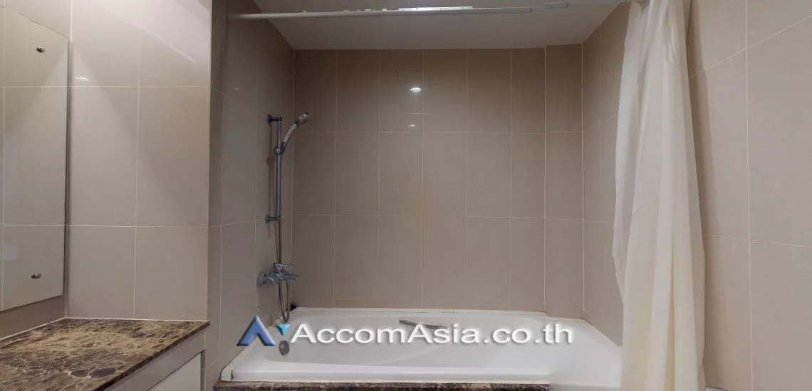 unit 2 Bedrooms  Condominium For Rent in Sukhumvit, Bangkok  near BTS Nana (1516901)